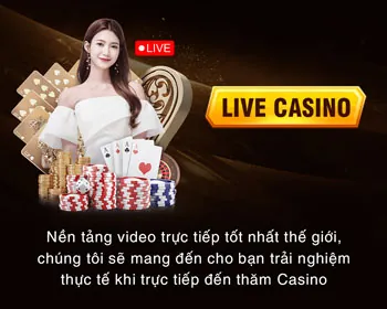 Bàn chơi Poker với chip cược